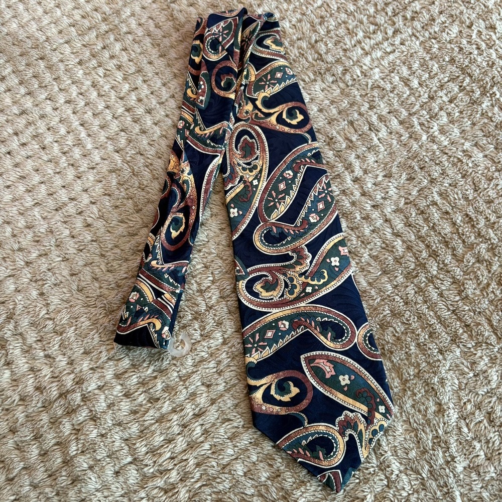 GIVENCHY Luxury Elegant Paisley Blue All Silk Tie Designer Necktie 4" ITALY